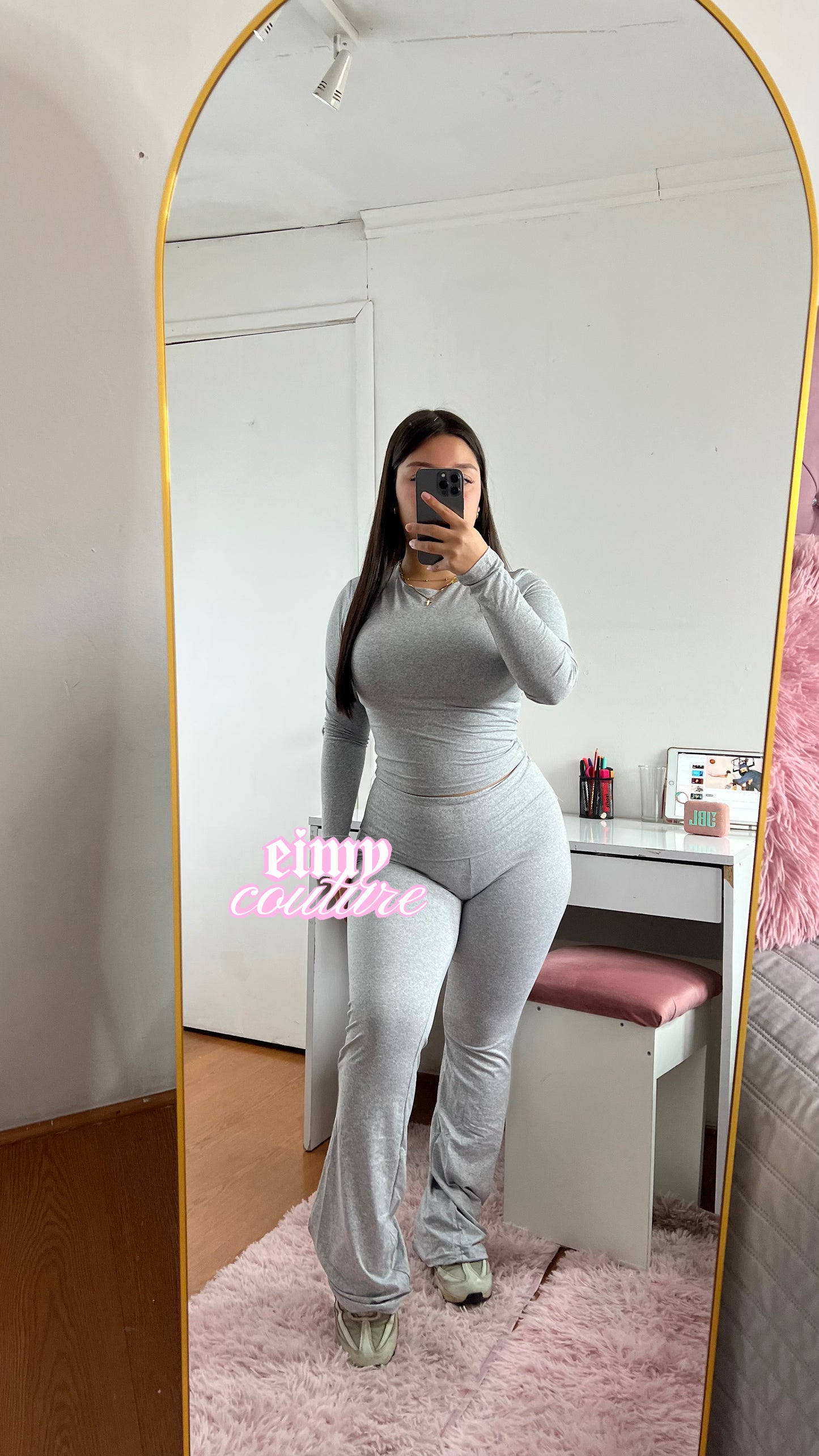 Conjunto gris